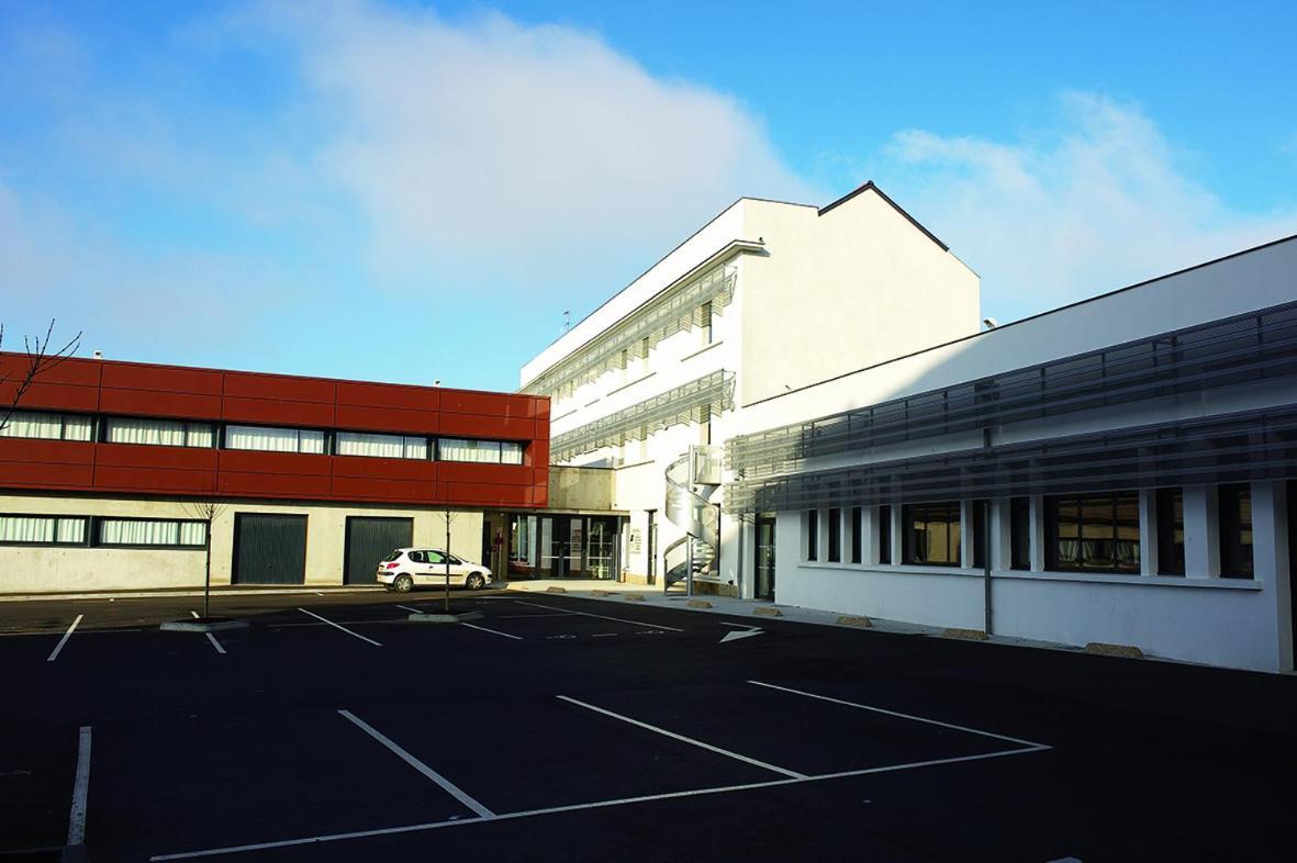 Jf Accueil & Formation Hotel Cholet Kültér fotó