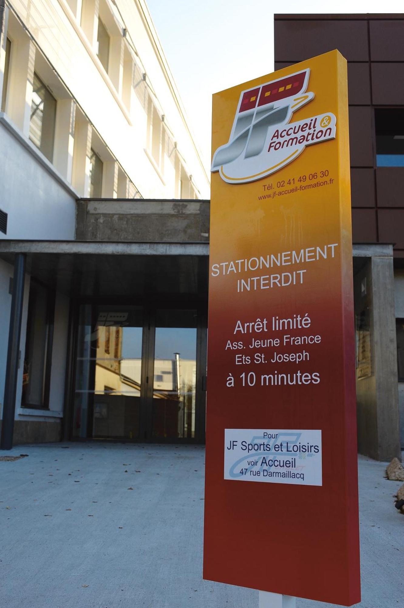 Jf Accueil & Formation Hotel Cholet Kültér fotó